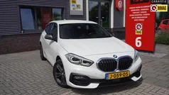 Wit Gebruikt 2020 BMW 118 Executive Hatchback | € 20.495 (Eerlijke prijs)