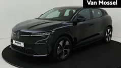Zwart Gebruikt 2023 Renault Mégane Evolution Hatchback | € 27.930 (Super prijs)