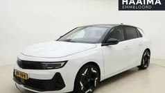 Wit Gebruikt 2023 Opel Astra GSe Hatchback | € 29.950 (Eerlijke prijs)