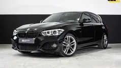 Zwart, metallic lak Gebruikt 2017 BMW 118 M Sport Hatchback | € 17.900 (Eerlijke prijs)