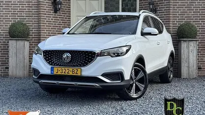 Occasion MG ZS Luxury 105 kW (143 PK) 2020 Wit Sedan