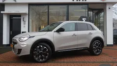 Grijs (metallic) Gebruikt 2025 Fiat 600 La Prima SUV | € 28.950 (Eerlijke prijs)