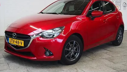 Occasion Mazda 2 Edition 90 PK (66 kW) 2015 Rood Hatchback