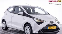 Wit Gebruikt 2020 Toyota Aygo X-play Hatchback | € 10.990 (Eerlijke prijs)