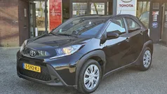 Gebruikt 2024 Toyota Aygo Play Hatchback | € 18.999 (Eerlijke prijs)