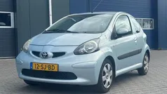 Blauw Gebruikt 2006 Toyota Aygo Hatchback | € 1.750 (Eerlijke prijs)