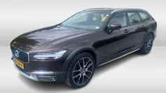 Bruin Gebruikt 2017 Volvo V90 CC Pro Stationwagen | € 27.950 (Eerlijke prijs)