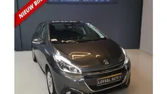 Grijs, metallic lak Gebruikt 2016 Peugeot 208 Access Hatchback | € 6.999 (Eerlijke prijs)