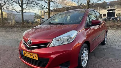 Occasion 2013 Toyota Yaris Hatchback | € 4.000 (Eerlijke prijs)