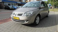 Beige Gebruikt 2009 Renault Scénic III MPV | € 3.250 (Goede deal)