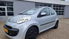 Grijs, metallic lak Gebruikt 2007 Citroën C1 Hatchback | € 1.999 (Eerlijke prijs)