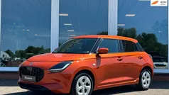 Oranje Gebruikt 2024 Suzuki Swift Hatchback | € 22.850 (Eerlijke prijs)