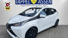 Wit Gebruikt 2017 Toyota Aygo X-play Hatchback | € 8.450 (Goede deal)