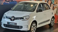 Wit Gebruikt 2022 Renault Twingo LIMITED Hatchback | € 12.945 (Eerlijke prijs)
