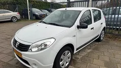 Gebruikt 2010 Dacia Sandero Ambiance Hatchback | € 1.750 (Goede deal)