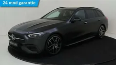 Grijs, metallic lak Gebruikt 2024 Mercedes C180 AMG line Stationwagen | € 46.945 (Eerlijke prijs)