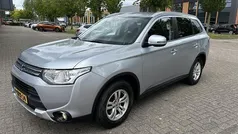 Grijs Gebruikt 2015 Mitsubishi Outlander SUV | € 9.995 (Goede deal)