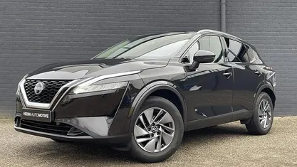 Zwart Occasion 2022 Nissan Qashqai Acenta SUV | € 20.940 (Eerlijke prijs)