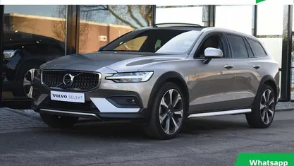 Grijs (metallic) Occasion 2021 Volvo V60 CC Pro Stationwagen | € 37.950 (Eerlijke prijs)