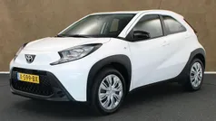 Wit Gebruikt 2023 Toyota Aygo Play Hatchback | € 16.645 (Goede deal)