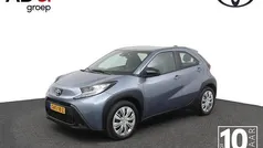Gebruikt 2024 Toyota Aygo Play Hatchback | € 17.950 (Eerlijke prijs)