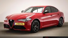 Rood Gebruikt 2020 Alfa Romeo Giulia Super Sedan | € 30.695 (Super prijs)