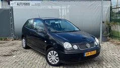 Zwart Gebruikt 2004 VW Polo Hatchback | € 1.749 (Eerlijke prijs)