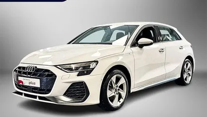 Gebruikt 2025 Audi A3 Sportback S-Line Hatchback | € 38.995 (Eerlijke prijs)