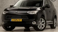Zwart Gebruikt 2013 Mitsubishi Outlander Instyle SUV | € 11.945 (Eerlijke prijs)