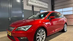 Rood, metallic lak Gebruikt 2018 Seat Leon ST CUPRA Stationwagen | € 11.949 (Eerlijke prijs)