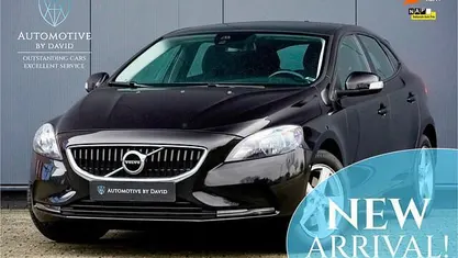 Occasion 2018 Volvo V40 Business Edition Hatchback | € 17.440 (Goede deal)