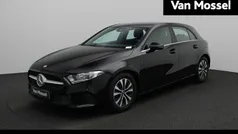 Zwart Gebruikt 2020 Mercedes A180 Business Hatchback | € 25.400 (Eerlijke prijs)