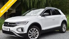 Wit Gebruikt 2024 VW T-Roc Style SUV | € 33.445 (Eerlijke prijs)