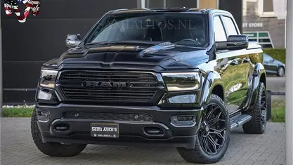 Zwart Gebruikt 2024 Dodge Ram Pickup | € 65.950 (Eerlijke prijs)