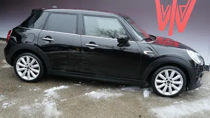 Occasion 2019 Mini Cooper Pepper Hatchback | € 18.900 (Eerlijke prijs)