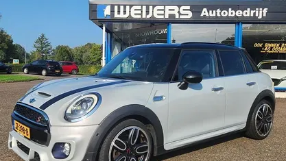 Gebruikt 2015 Mini John Cooper Works Hatchback | € 18.500 (Goede deal)