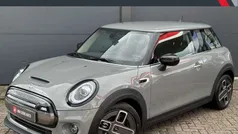 Grijs Gebruikt 2021 Mini Cooper S Comfort Hatchback | € 18.980 (Eerlijke prijs)