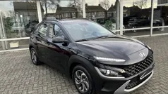 Zwart Gebruikt 2023 Hyundai Kona SUV | € 26.955 (Eerlijke prijs)