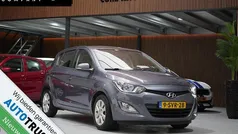 Grijs Gebruikt 2013 Hyundai i20 Hatchback | € 4.450 (Eerlijke prijs)