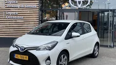 Wit Gebruikt 2015 Toyota Yaris Limited Hatchback | € 12.950 (Goede deal)