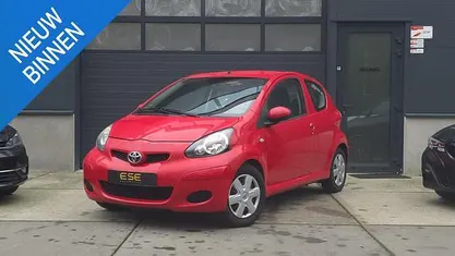 Occasion Toyota Aygo Comfort 68 PK (50 kW) 2010 Rood Hatchback