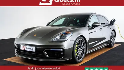 Groen (metallic) Gebruikt 2023 Porsche Panamera Platinum Edition Stationwagen | € 94.950 (Goede deal)