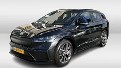 Zwart Gebruikt 2022 Skoda Enyaq iV SportLine SUV | € 25.950 (Eerlijke prijs)