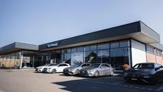 Zwart Gebruikt 2020 Mercedes E250 Business Hatchback | € 24.945 (Eerlijke prijs)