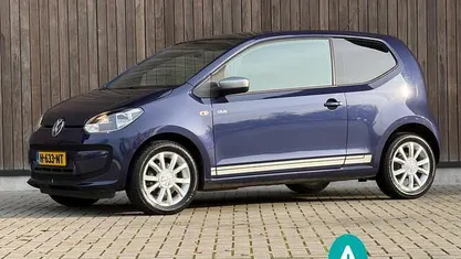 Gebruikt 2015 VW up! CLUB Hatchback | € 5.450 (Eerlijke prijs)