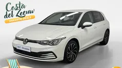 Wit Gebruikt 2023 VW Golf VIII Business Hatchback | € 25.935 (Eerlijke prijs)