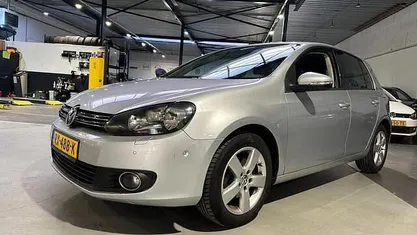 Grijs Gebruikt 2011 VW Golf VI Trendline Hatchback | € 5.999 (Eerlijke prijs)