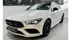 Wit Gebruikt 2021 Mercedes CLA250e AMG Sedan | € 36.450 (Eerlijke prijs)