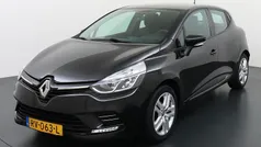 Zwart Gebruikt 2018 Renault Clio IV Zen Hatchback | € 8.749 (Eerlijke prijs)