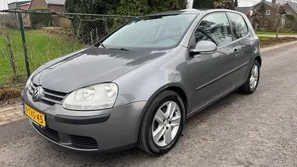 Occasion VW Golf IV 102 PK (75 kW) 2006 Grijs Hatchback